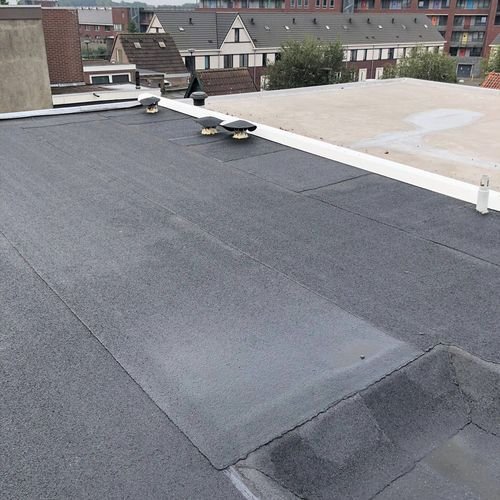 Een nieuw bitumen dak in Enschede Een nieuw bitumen dak in Enschede
